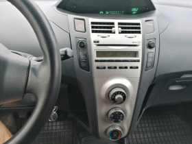 Toyota Yaris 1.0i, снимка 9