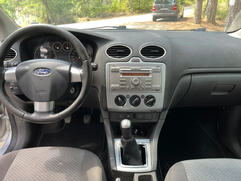 Ford Focus 2.0 i LPG, снимка 7 - Автомобили и джипове - 47570732