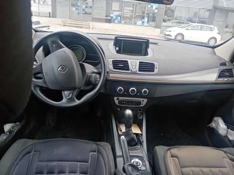 Renault Megane 1.5dci. EURO5, снимка 3 - Автомобили и джипове - 48305081