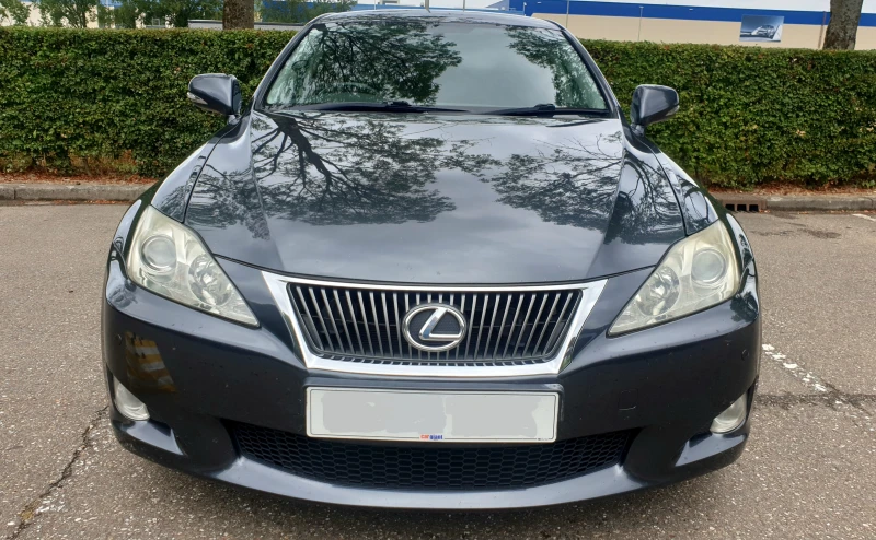 Lexus IS 220d facelift, снимка 1 - Автомобили и джипове - 48635200