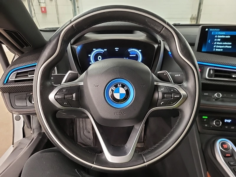 BMW i8, снимка 12 - Автомобили и джипове - 48742023