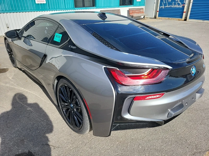 BMW i8, снимка 2 - Автомобили и джипове - 48742023