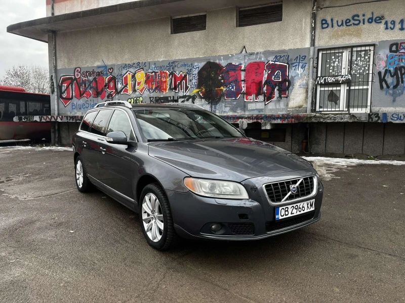 Volvo V70, снимка 3 - Автомобили и джипове - 48800646