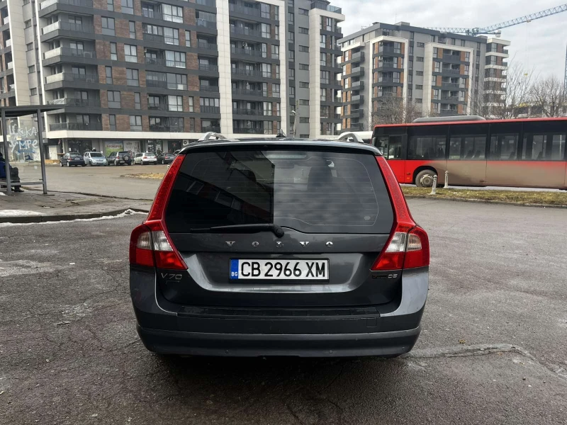 Volvo V70, снимка 5 - Автомобили и джипове - 48800646