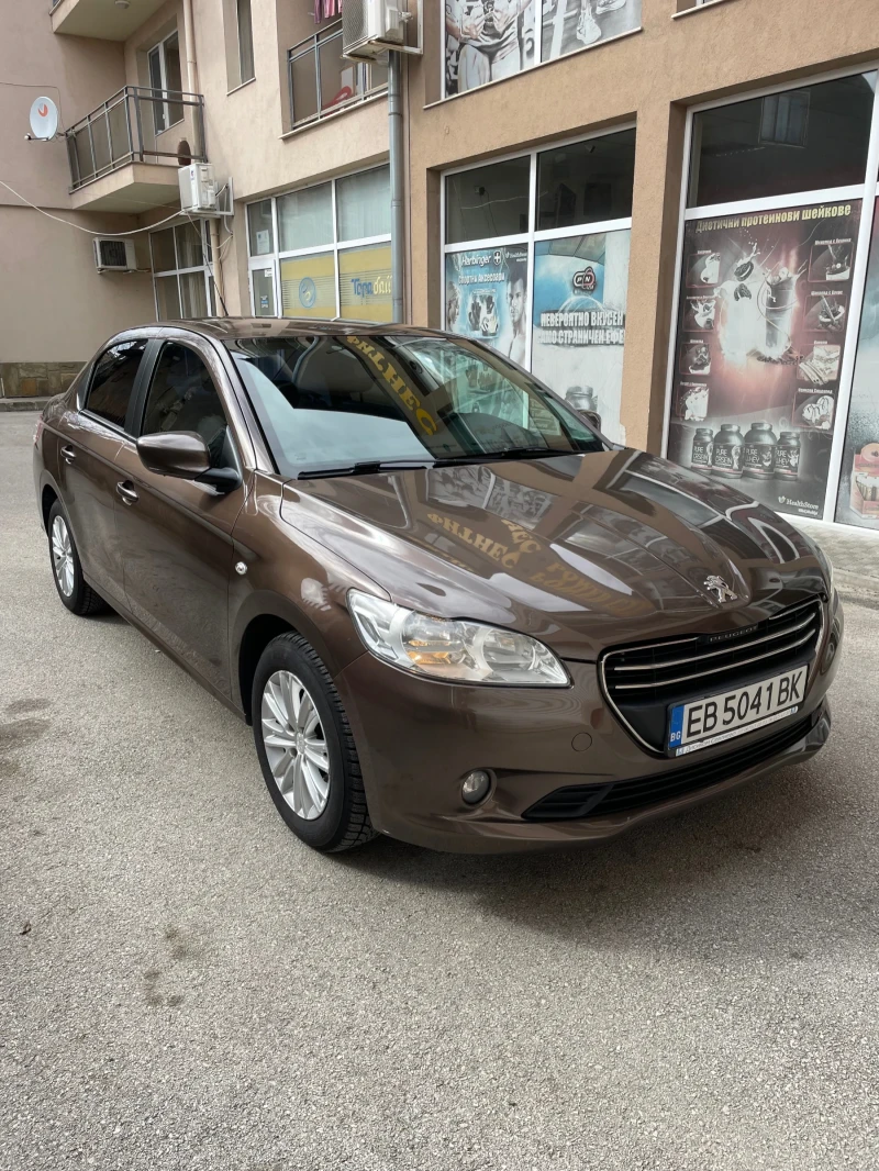 Peugeot 301 Allure, снимка 1 - Автомобили и джипове - 49608671