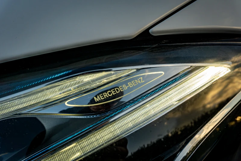 Mercedes-Benz E 220 РЕГИСТРИРАНА-ПЕРФЕКТНА-ГАРАНЦИЯ, снимка 7 - Автомобили и джипове - 52390438