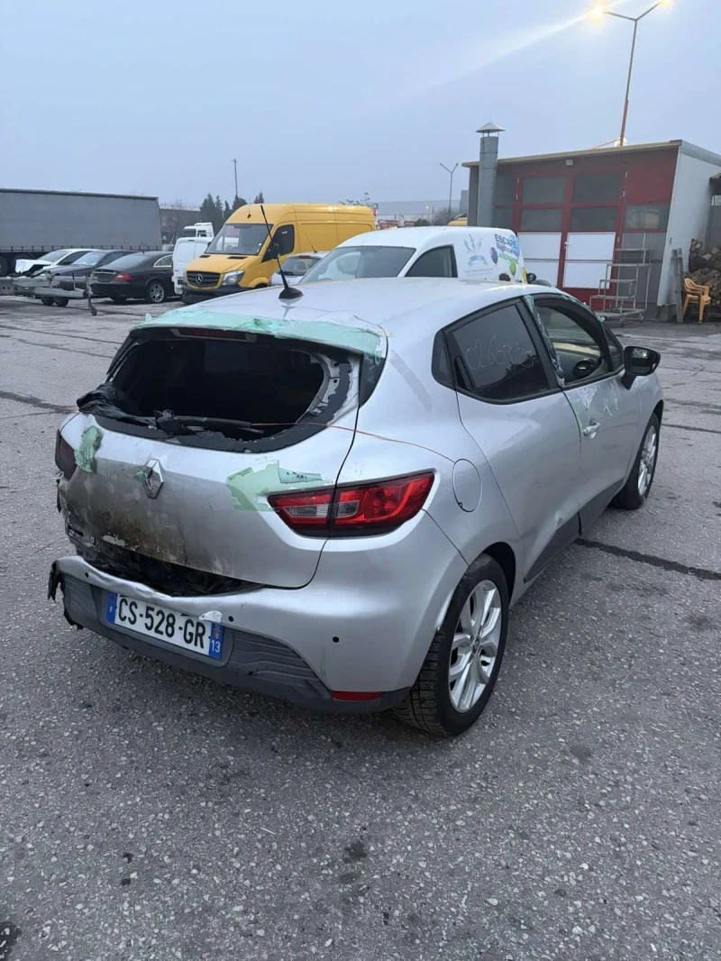 Renault Clio 1.5/75к./ НА ЧАСТИ!, снимка 3 - Автомобили и джипове - 53204844
