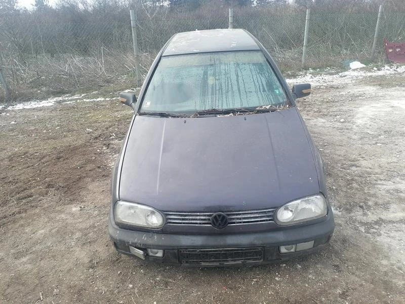 VW Golf 1.6 и 1.8, снимка 1 - Автомобили и джипове - 35621926