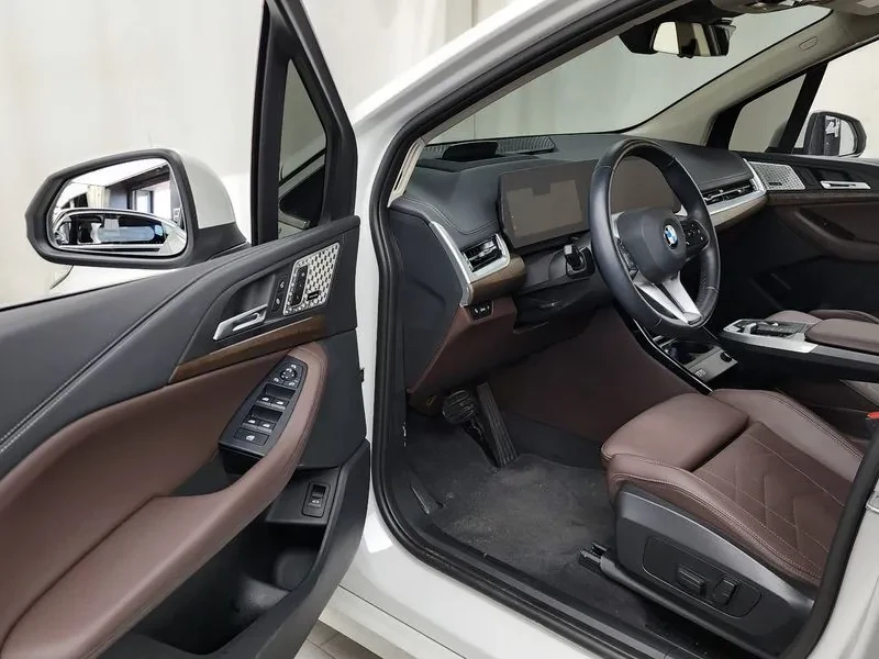 BMW 218 Active Tourer (U06) 218D Luxury, снимка 10 - Автомобили и джипове - 55110999