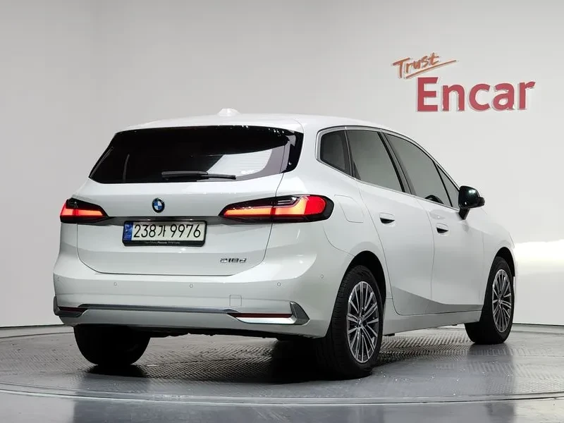 BMW 218 Active Tourer (U06) 218D Luxury, снимка 2 - Автомобили и джипове - 55110999