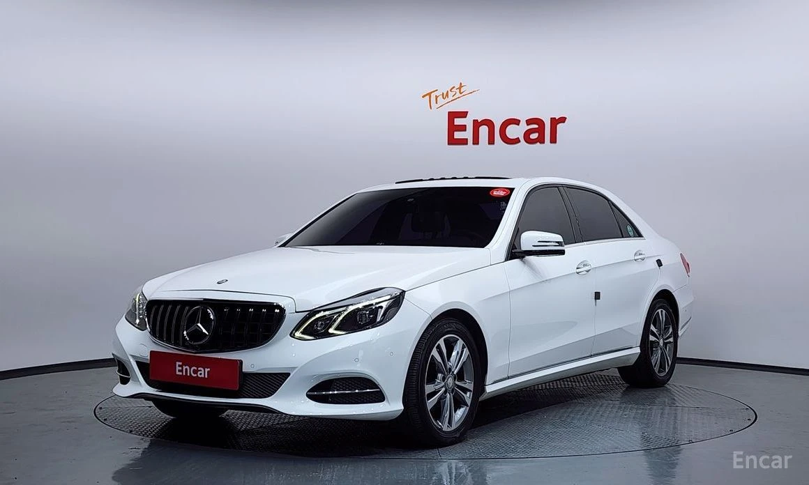 Mercedes-Benz E 220, снимка 1