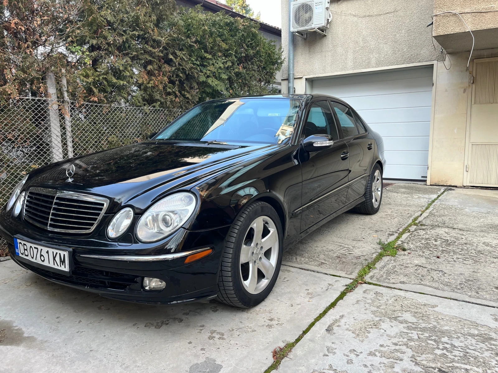 Mercedes-Benz E 500  - изображение 4