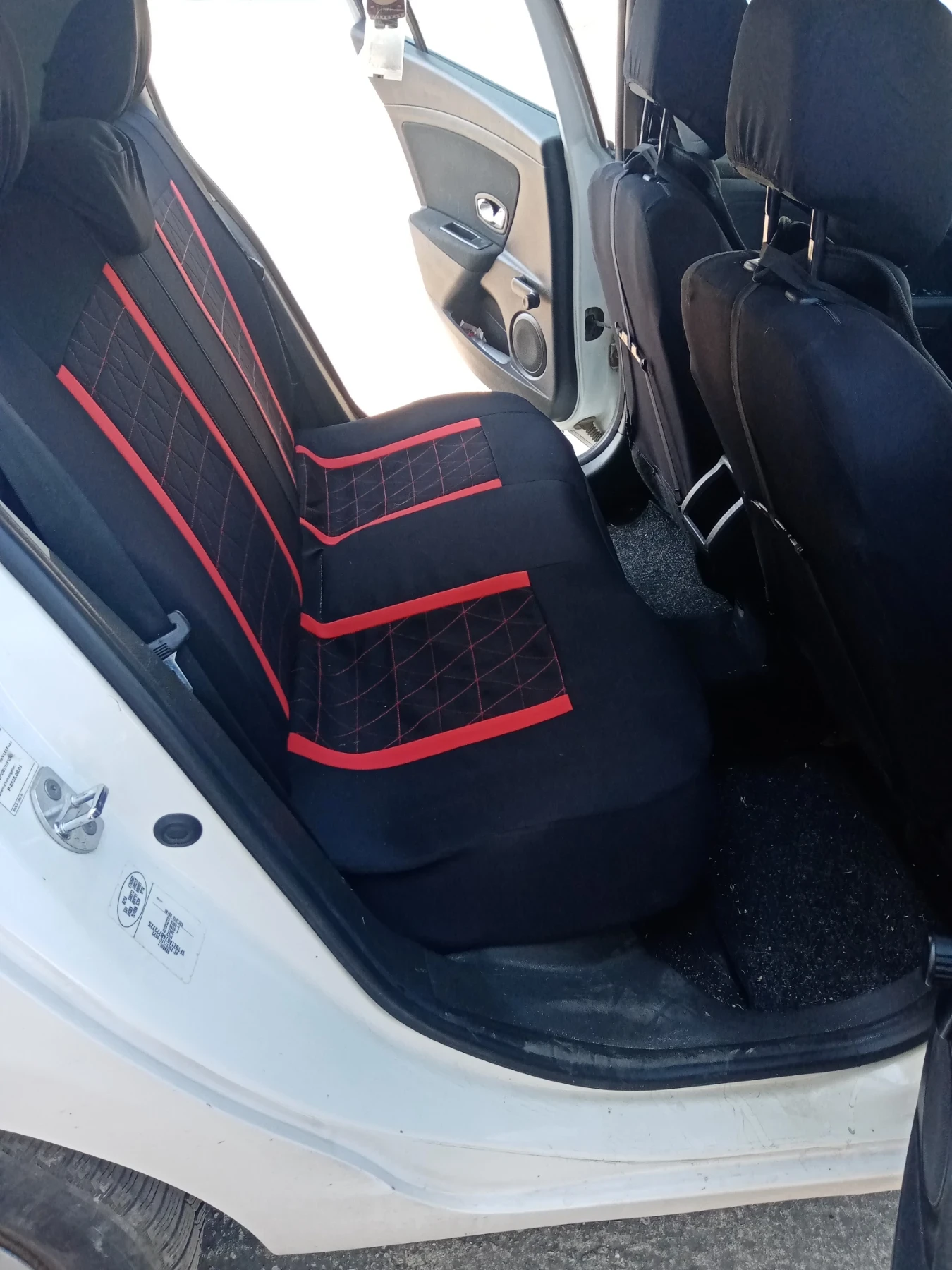 Renault Megane 1.5dci. EURO5 - изображение 7