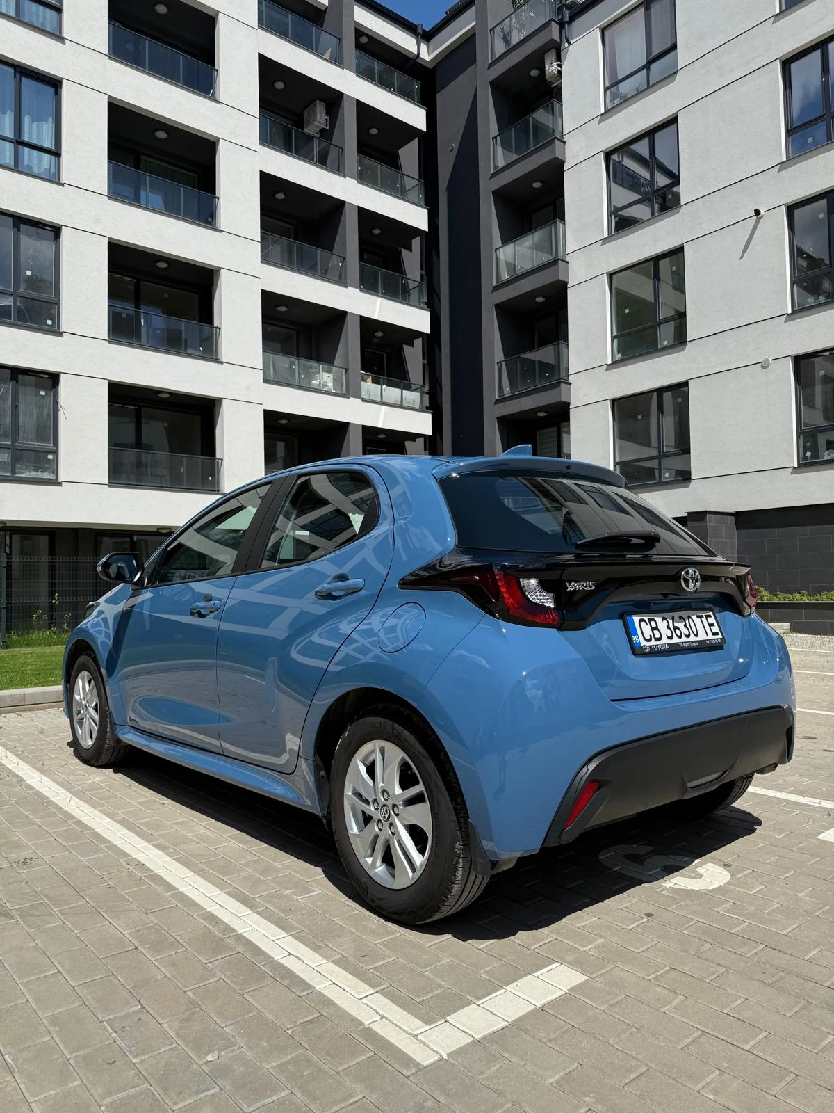 Toyota Yaris Yaris 1.5 CHIC - изображение 4