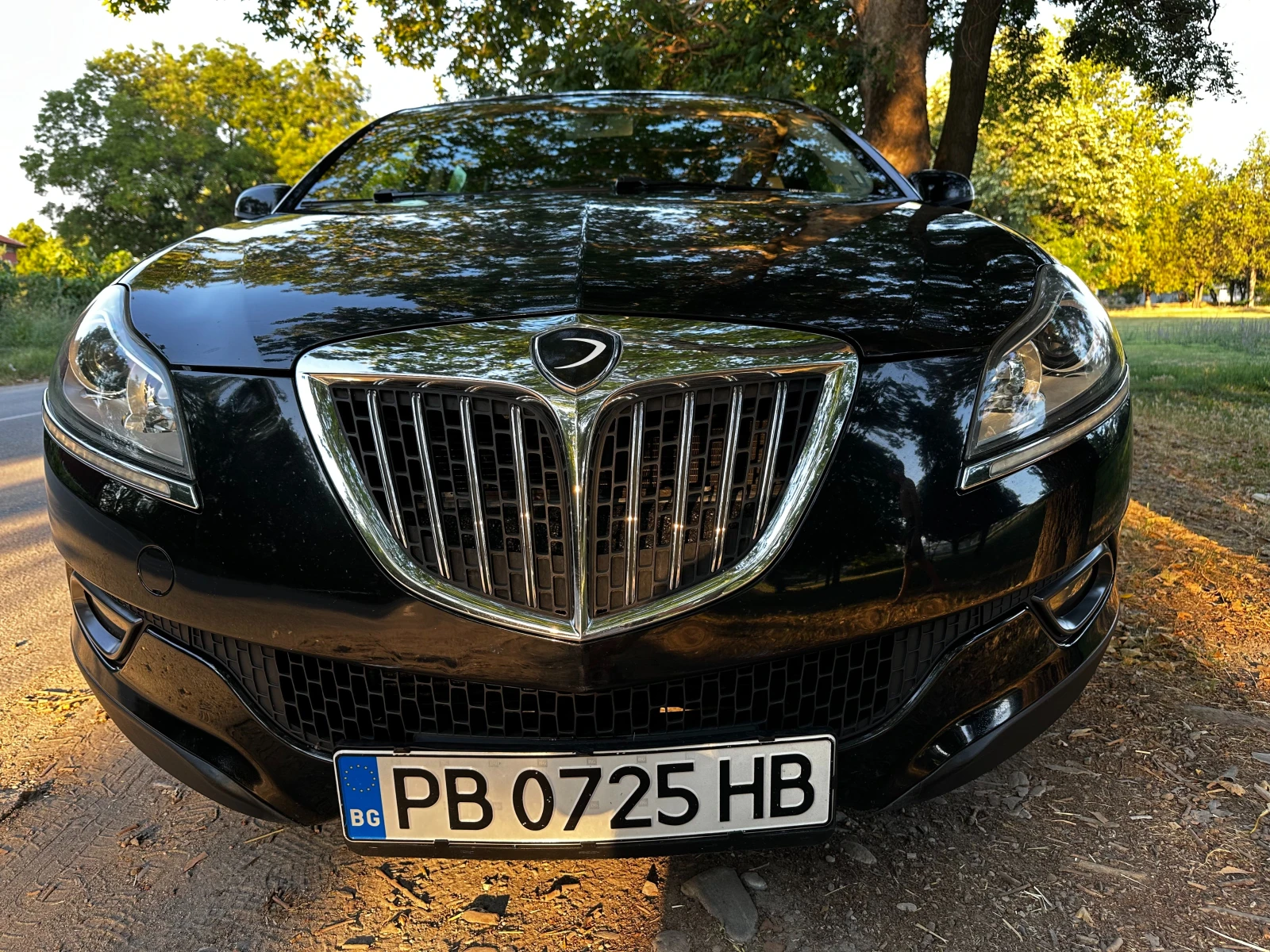 Lancia Delta 1, 6 MultiJet 120 к.с. - изображение 9