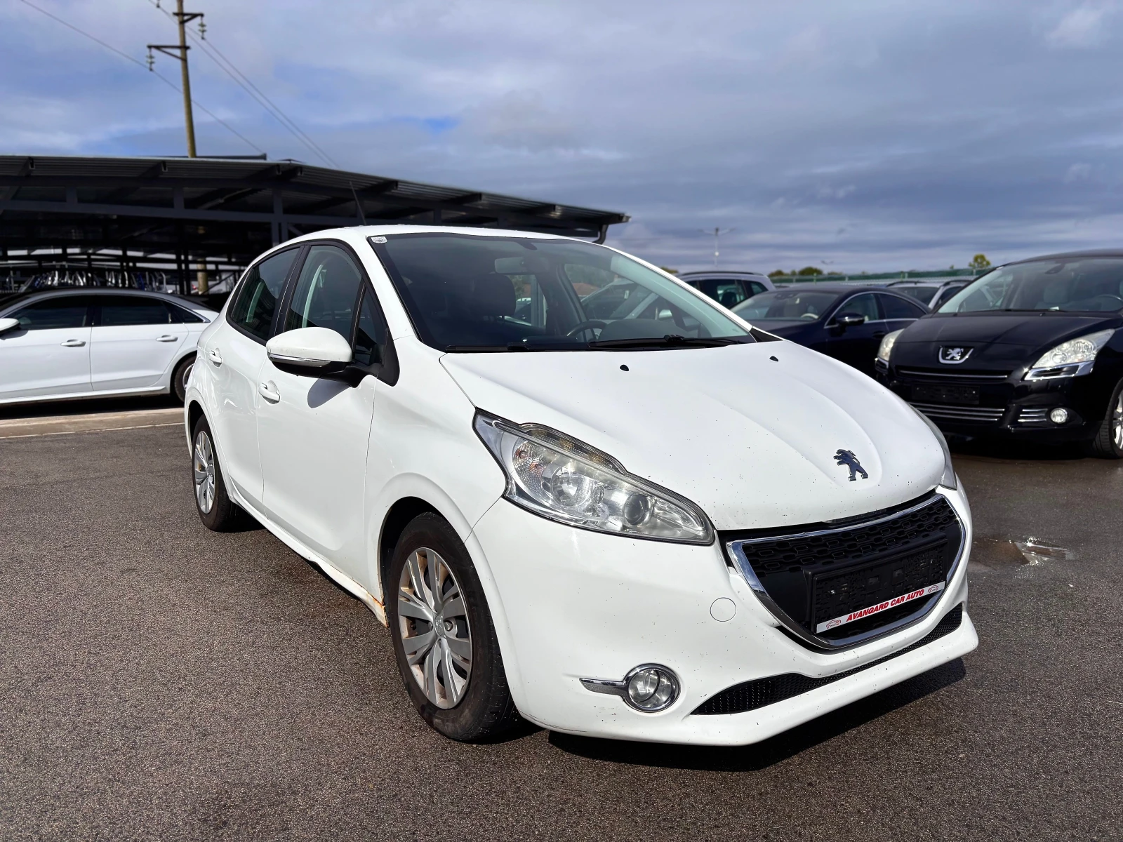 Peugeot 208  - изображение 2