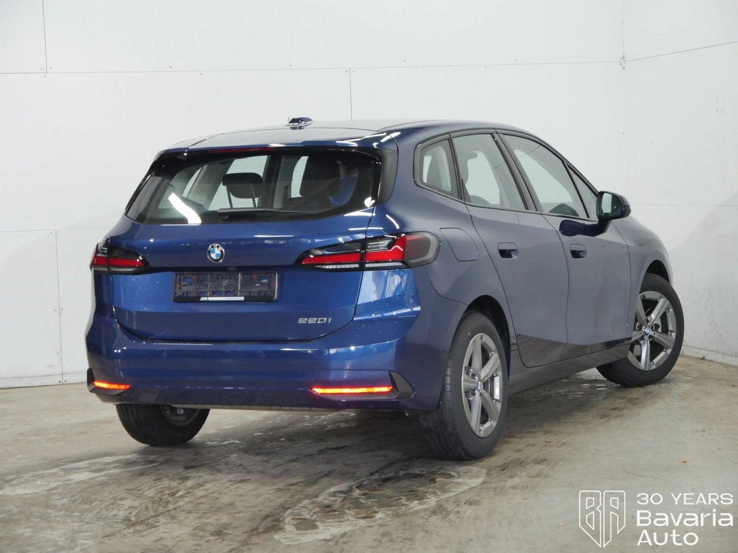 BMW 220 i Active Tourer Steptronic | Mobile.bg   3