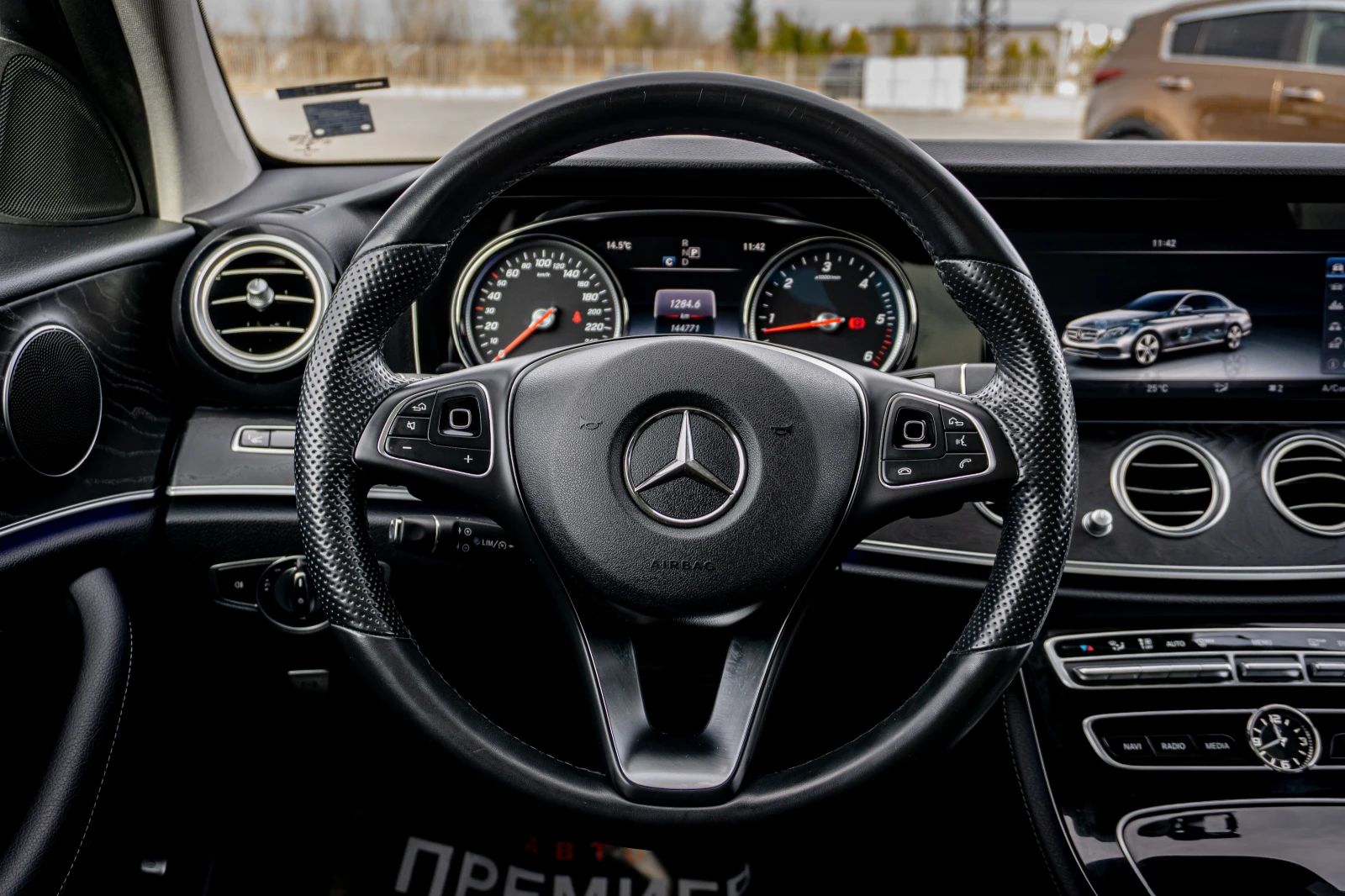 Mercedes-Benz E 220 -- | Mobile.bg   10