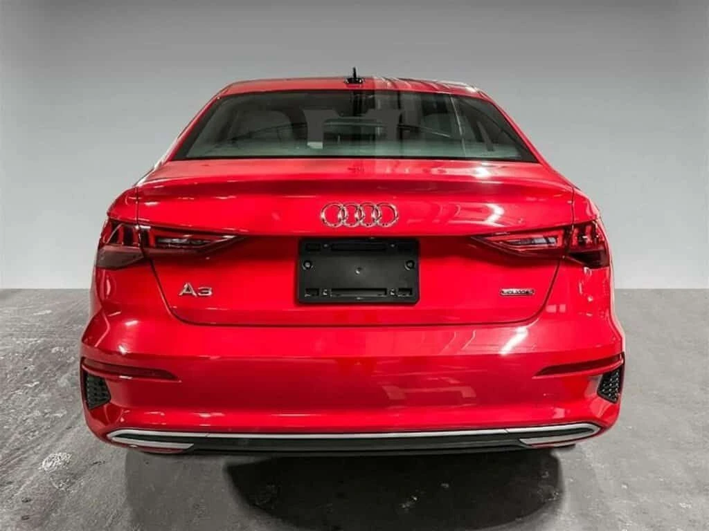 Audi A3 * 40 2.0T Komfort 7sp S Tronic CarPlay | Sunroof | | Mobile.bg � ����������� 5