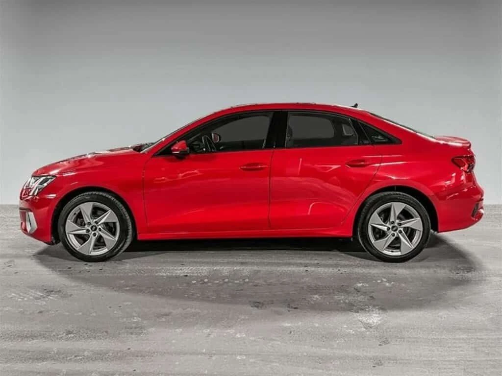 Audi A3 * 40 2.0T Komfort 7sp S Tronic CarPlay | Sunroof | | Mobile.bg � ����������� 4