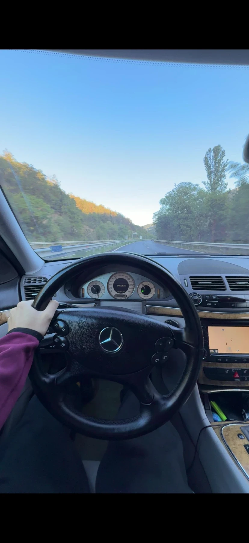 Mercedes-Benz E 320  - изображение 4