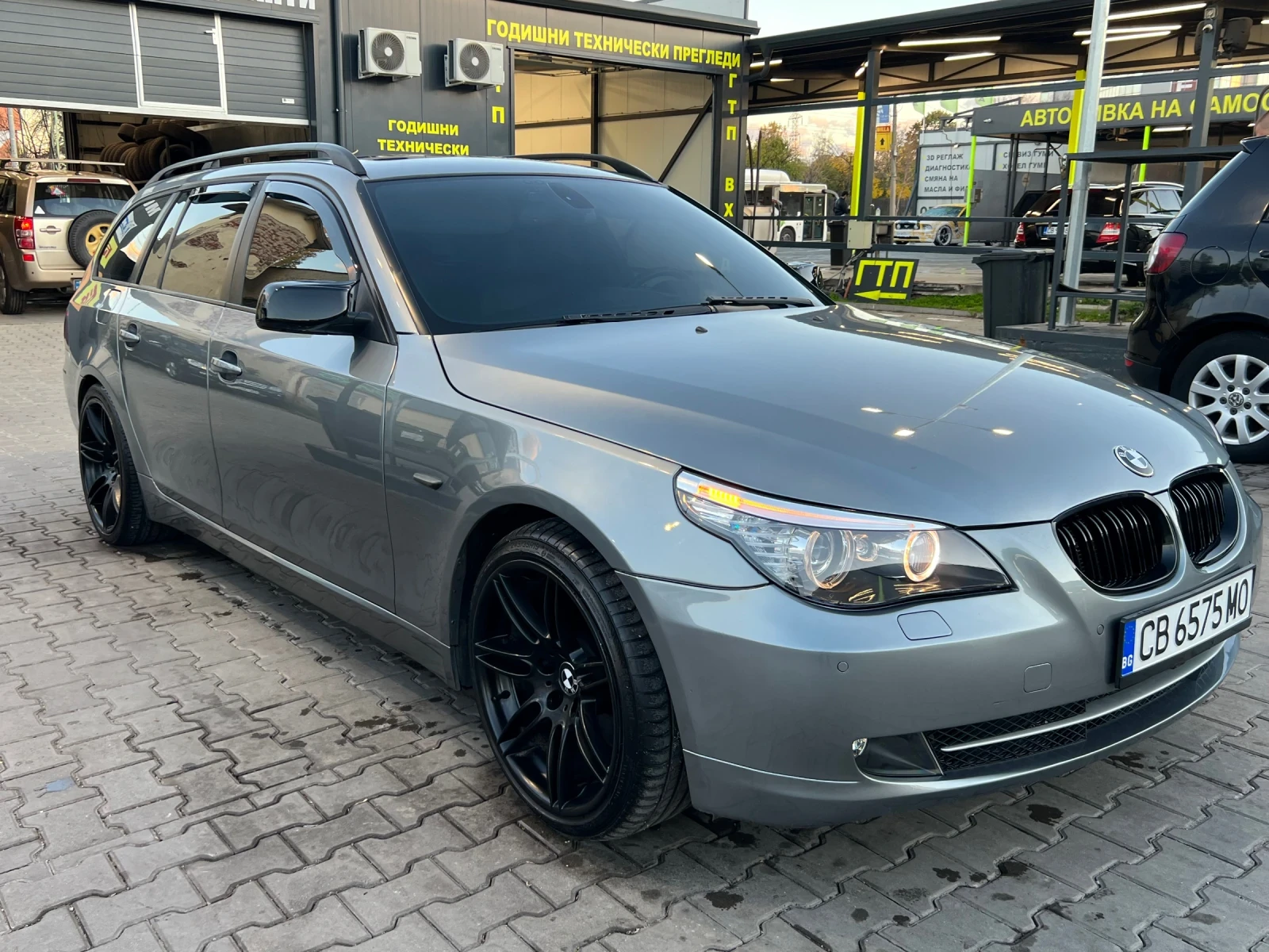 BMW 525 3.0D FACELIFT , снимка 2 - Автомобили и джипове - 53728764