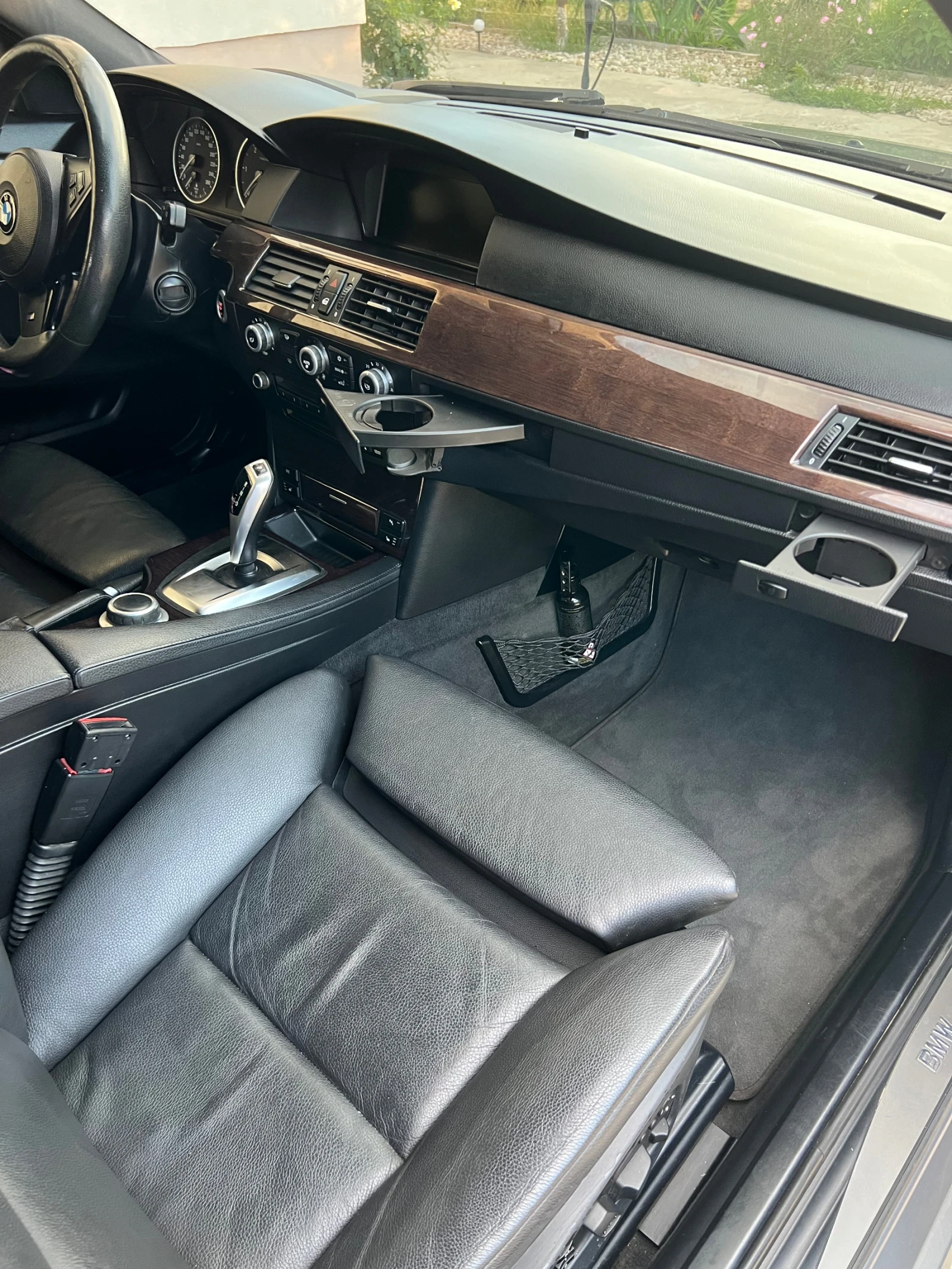 BMW 525 Facelift , снимка 11 - Автомобили и джипове - 53728764