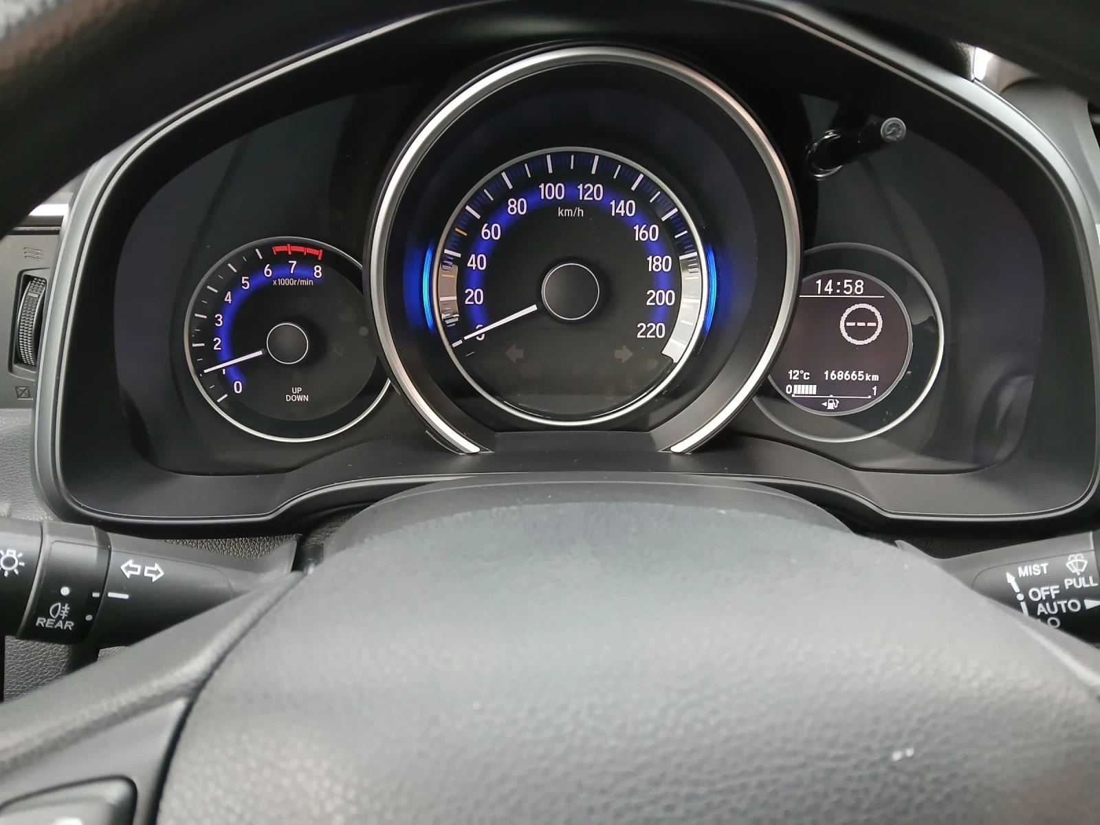 Honda Jazz 2017, снимка 16 - Автомобили и джипове - 53752832