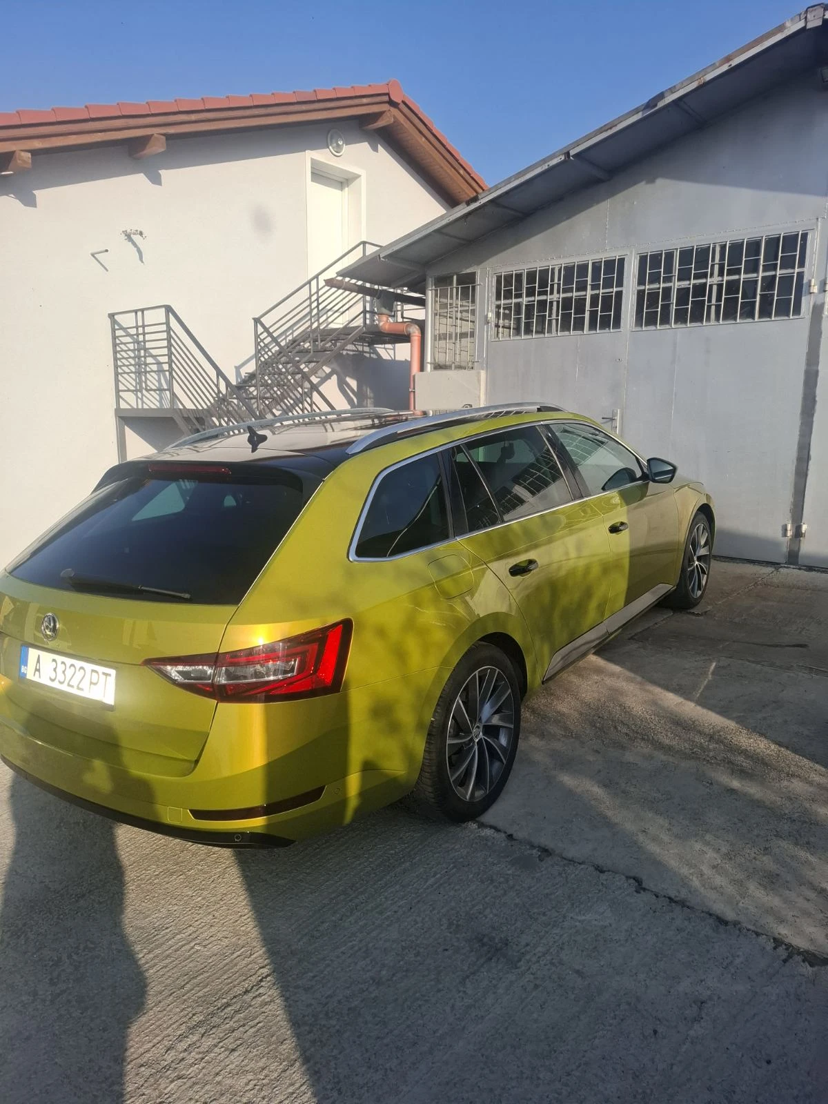 Skoda Superb L&K 2.0 190кс, снимка 3 - Автомобили и джипове - 53849813