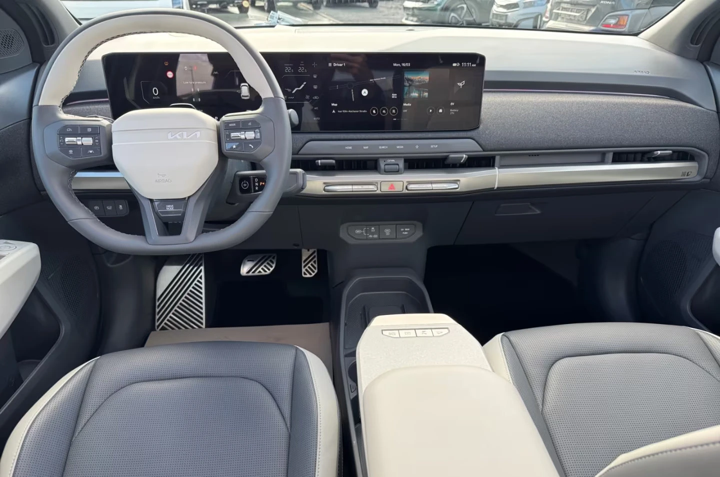 Kia EV3 GT/204HP/360/ACC/PANO/KLESS/206z, снимка 10 - Автомобили и джипове - 53986983