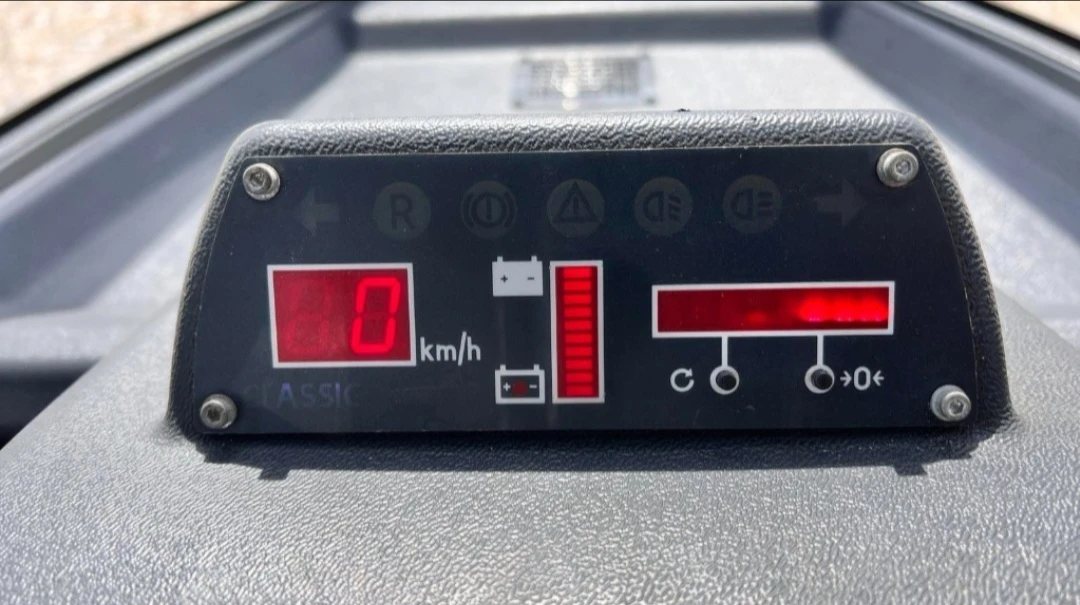 Renault Zoe KYBURZ , снимка 8 - Автомобили и джипове - 54098478