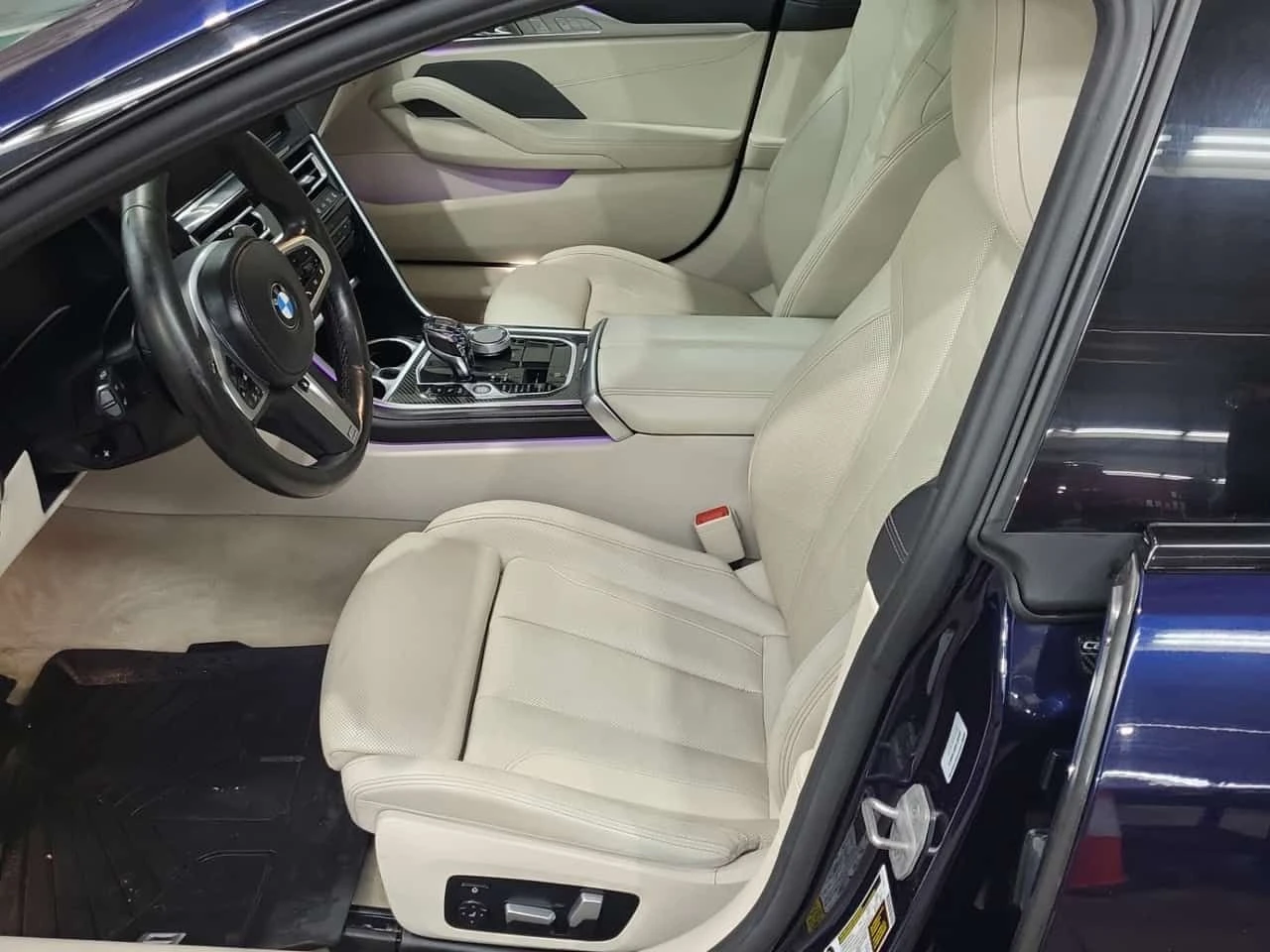 BMW 850 * HEAD UP* SOFT CLOSE* 360 CAM* PANO* , снимка 8 - Автомобили и джипове - 54176191