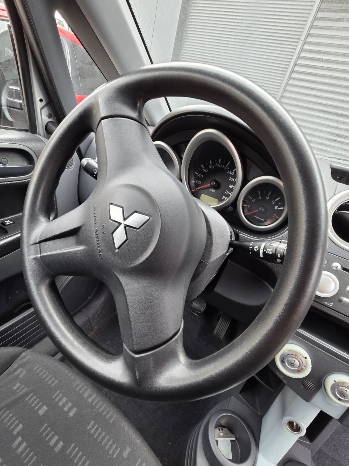 Mitsubishi Colt CZ3, снимка 6 - Автомобили и джипове - 54180679