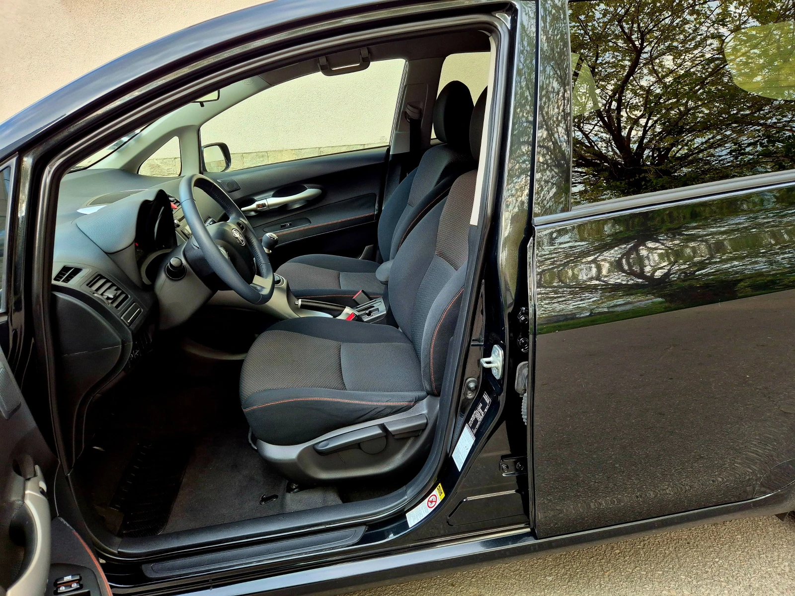 Toyota Auris 2.0d4d-FACE LIFT-veriga-6��������-japan  | Mobile.bg � ����������� 14