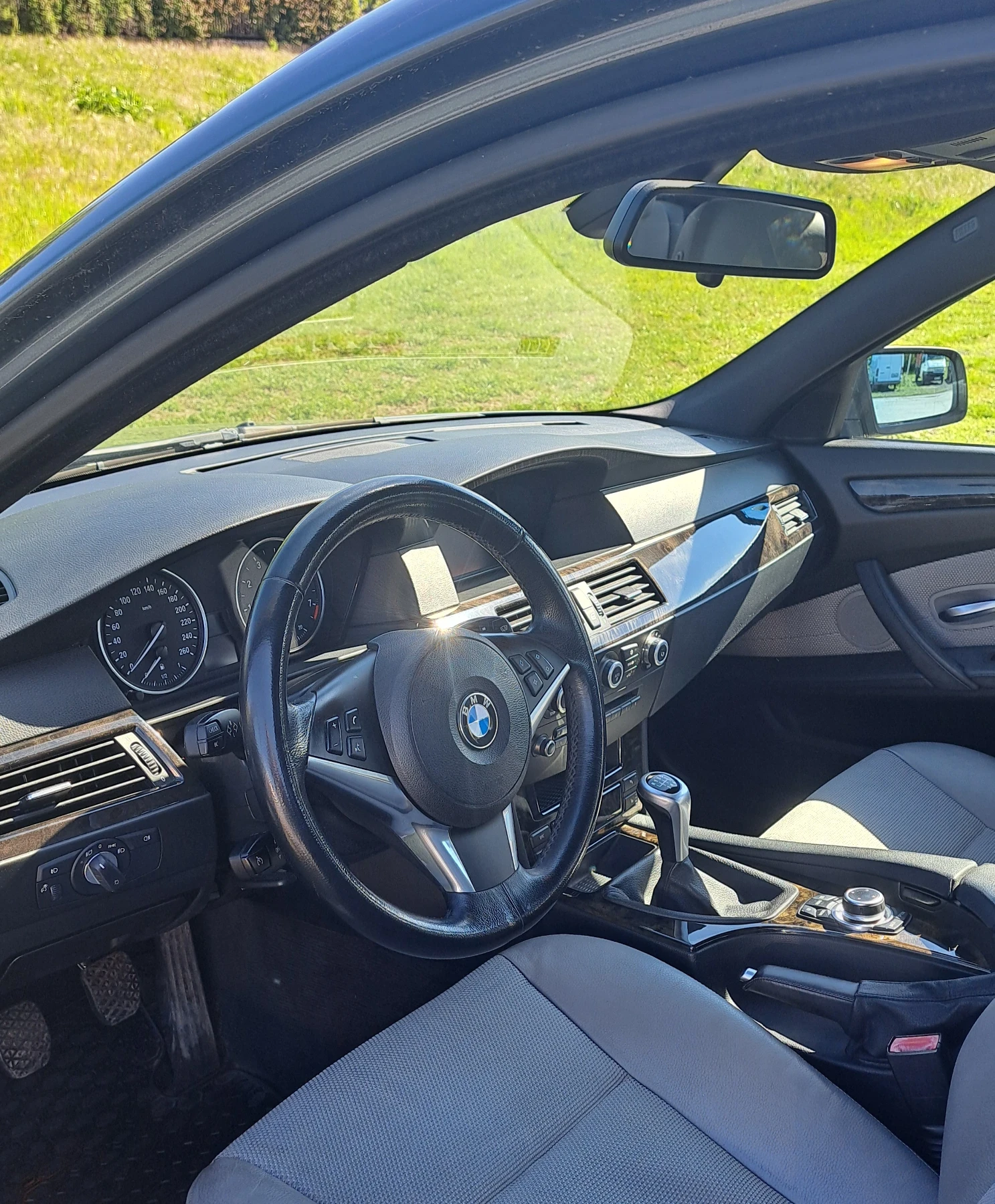 BMW 520 I, снимка 9 - Автомобили и джипове - 54412299