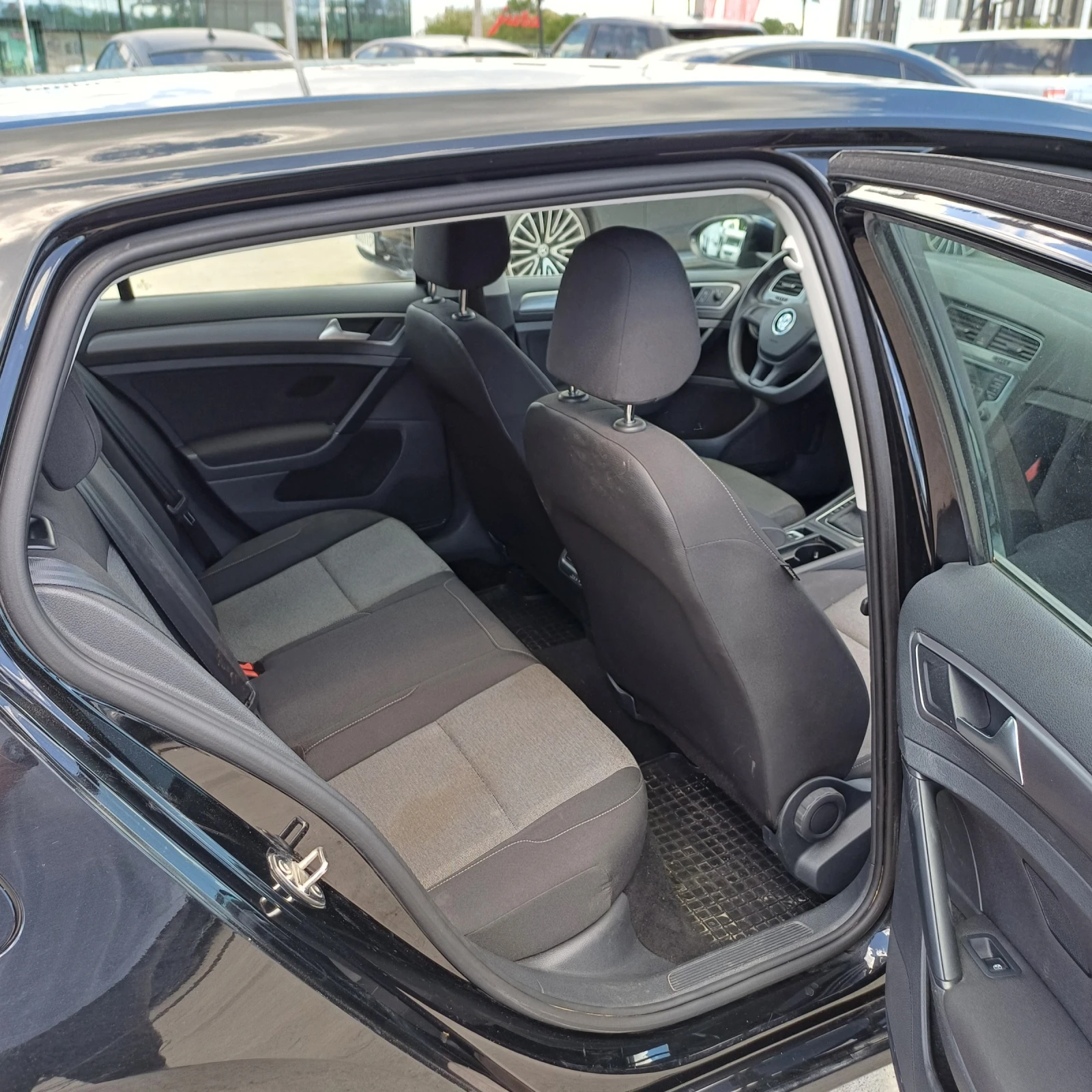 VW Golf 4 MOTION, снимка 9 - Автомобили и джипове - 54695092