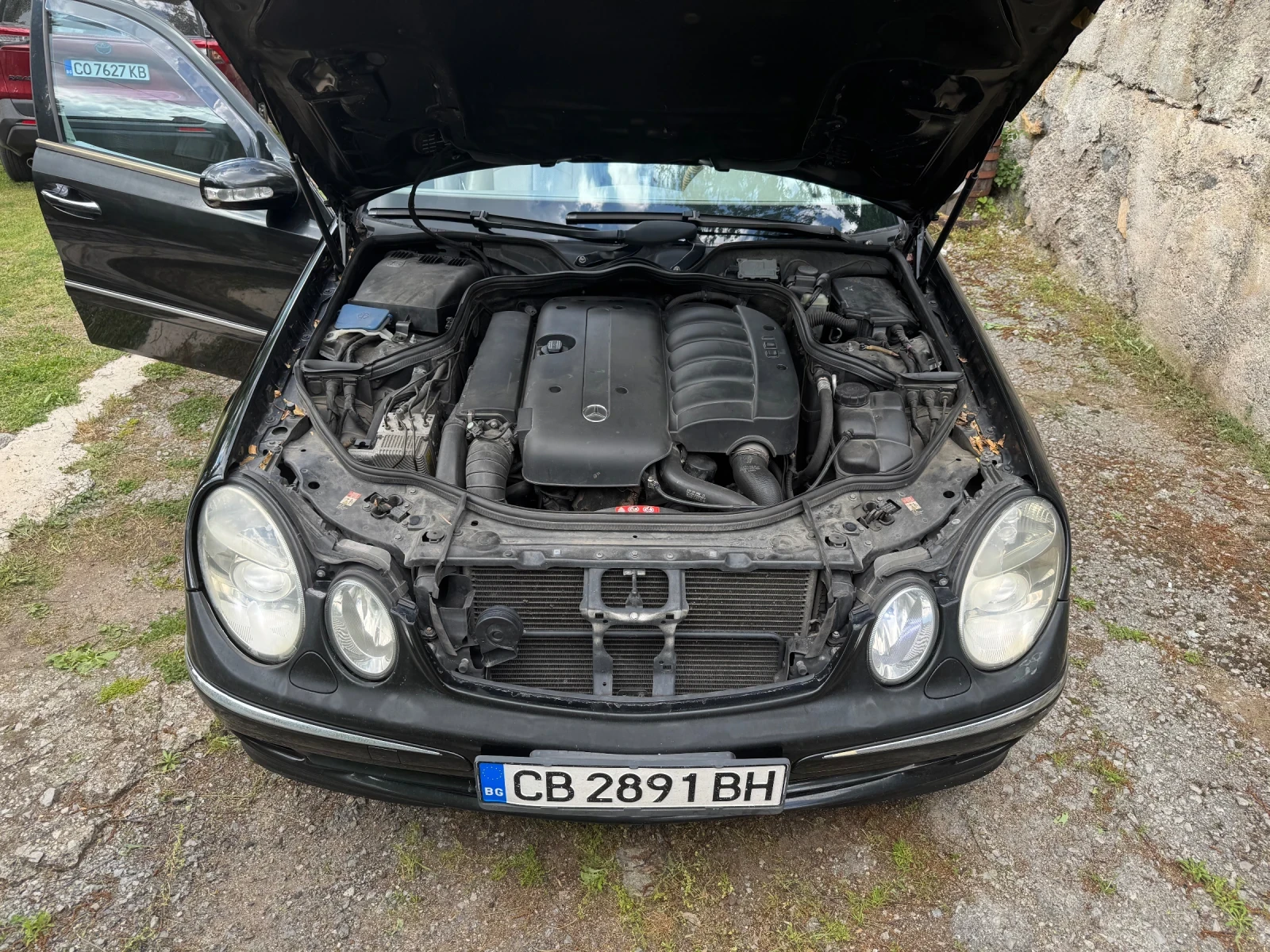 Mercedes-Benz E 270, снимка 6 - Автомобили и джипове - 54739869