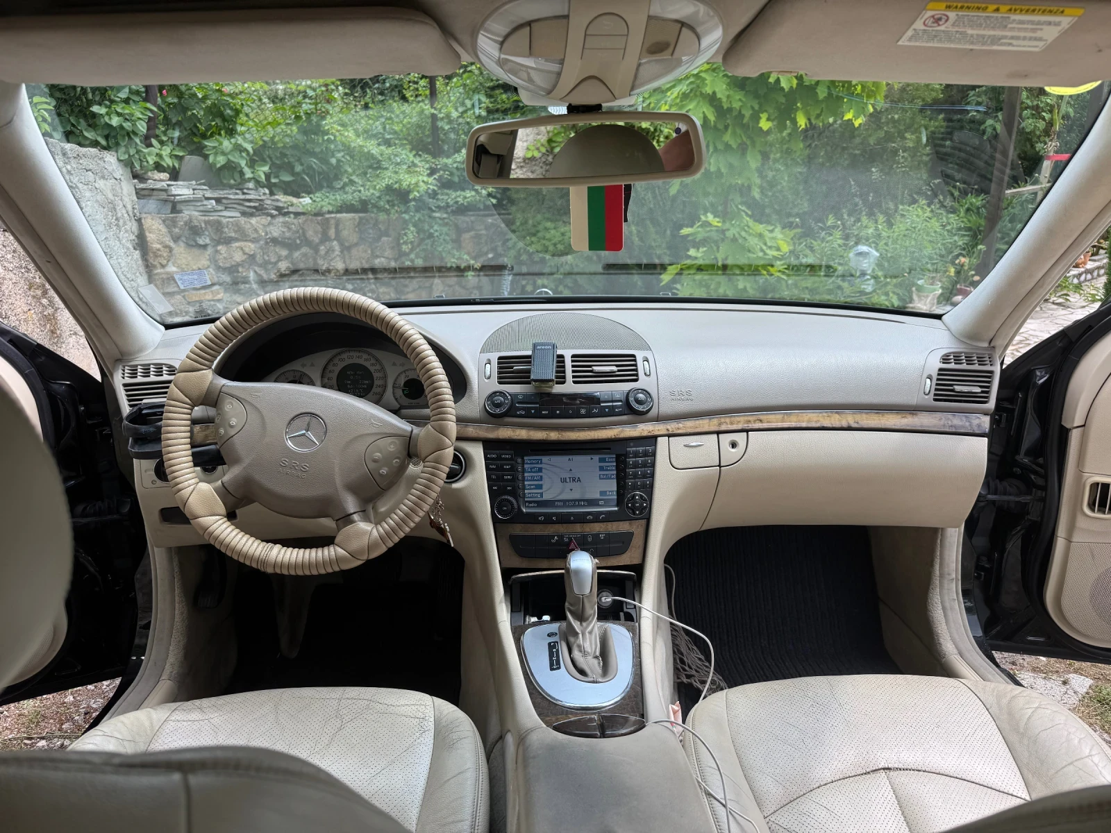 Mercedes-Benz E 270, снимка 7 - Автомобили и джипове - 54739869