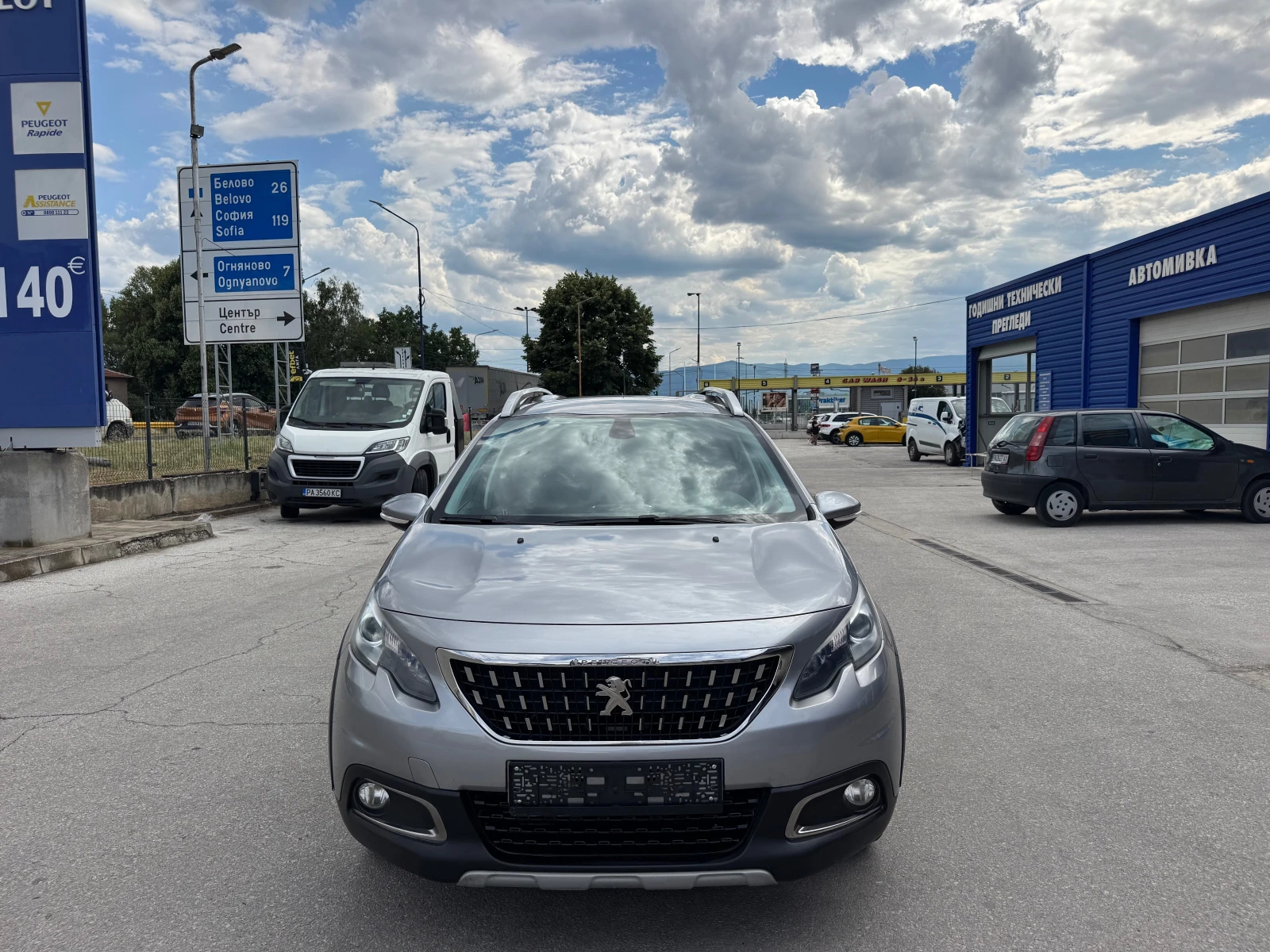 Peugeot 2008 Facelyft 1.6HDI 120kc Allure, снимка 8 - Автомобили и джипове - 55189906