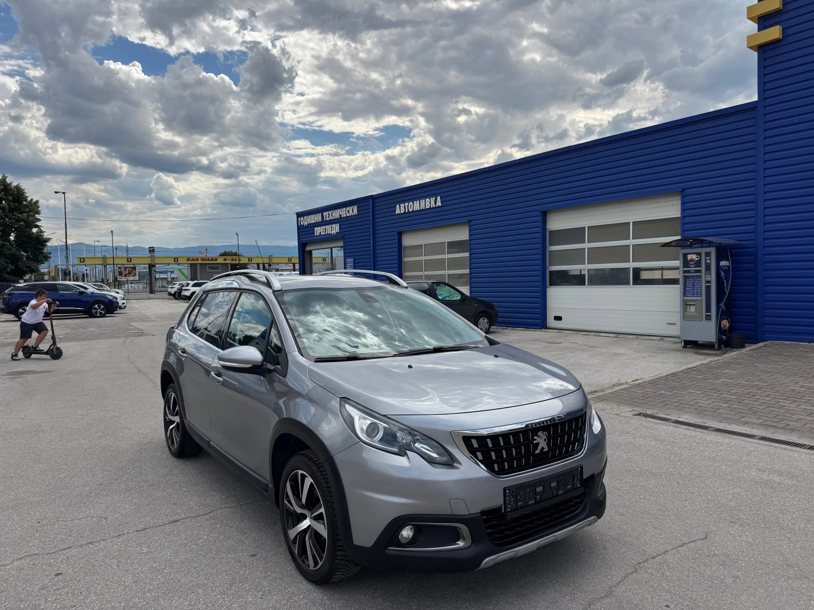 Peugeot 2008 Facelyft 1.6HDI 120kc Allure, снимка 7 - Автомобили и джипове - 55189906