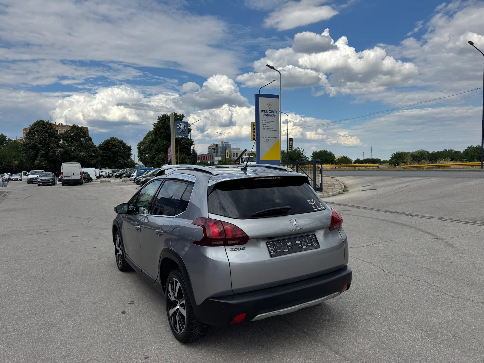 Peugeot 2008 Facelyft 1.6HDI 120kc Allure, снимка 3 - Автомобили и джипове - 55189906