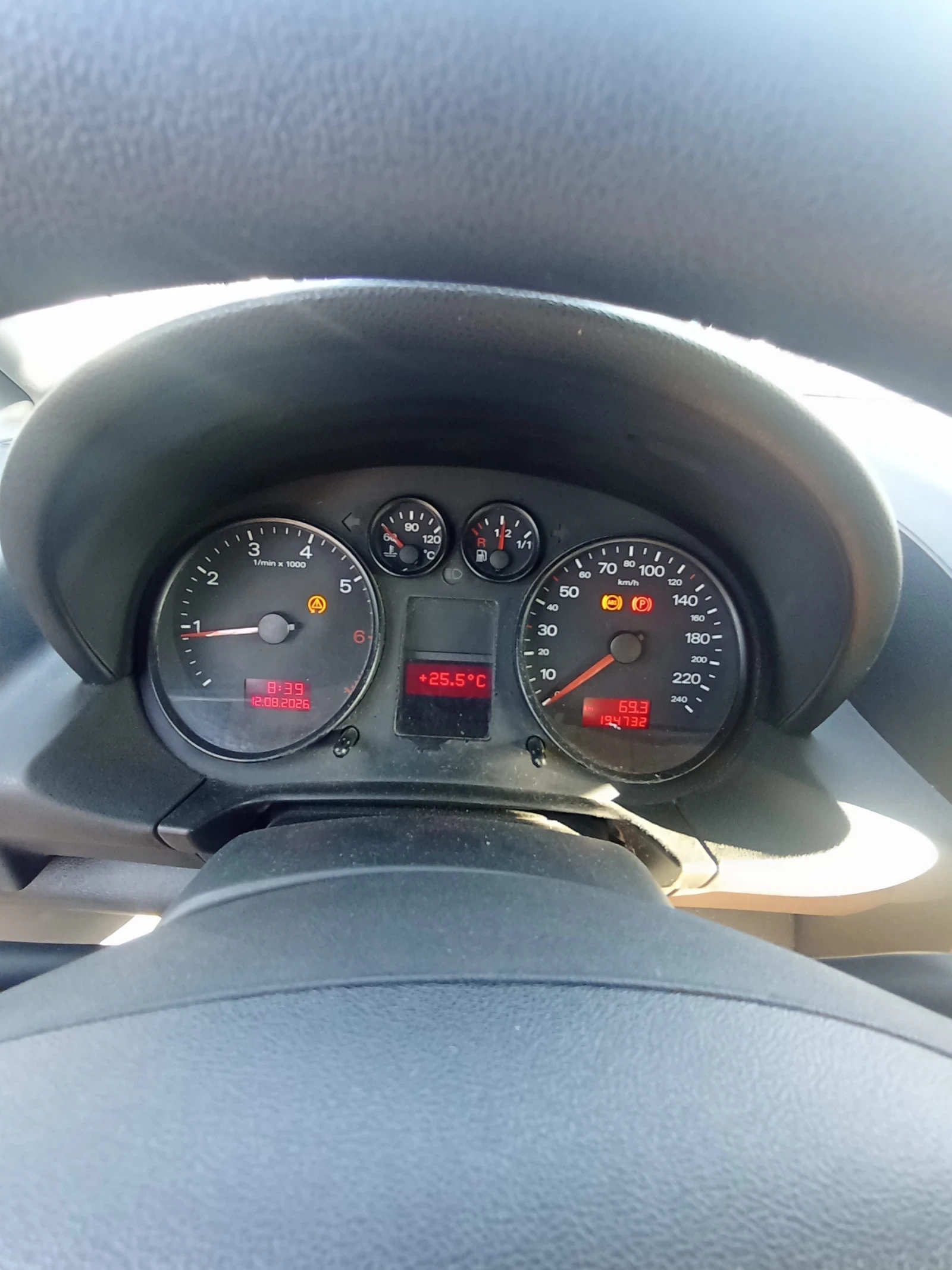 Audi A2 1.4, снимка 3 - Автомобили и джипове - 55684183