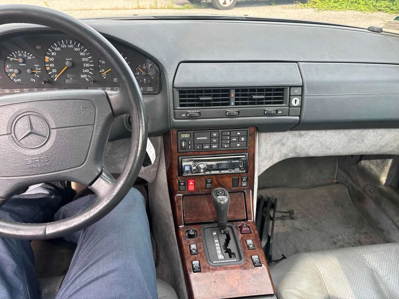 Mercedes-Benz SL 500 * 5.0L * ГАРАЖЕН АВТОМОБИЛ* , снимка 9 - Автомобили и джипове - 55721849