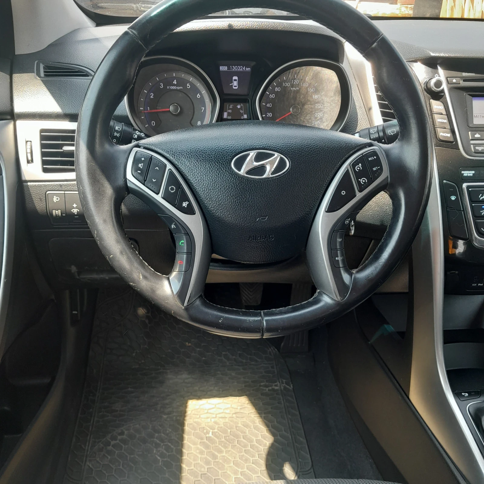 Hyundai I30 1.4 DOHC-101 к.с FACE LIFT, снимка 8 - Автомобили и джипове - 55725934