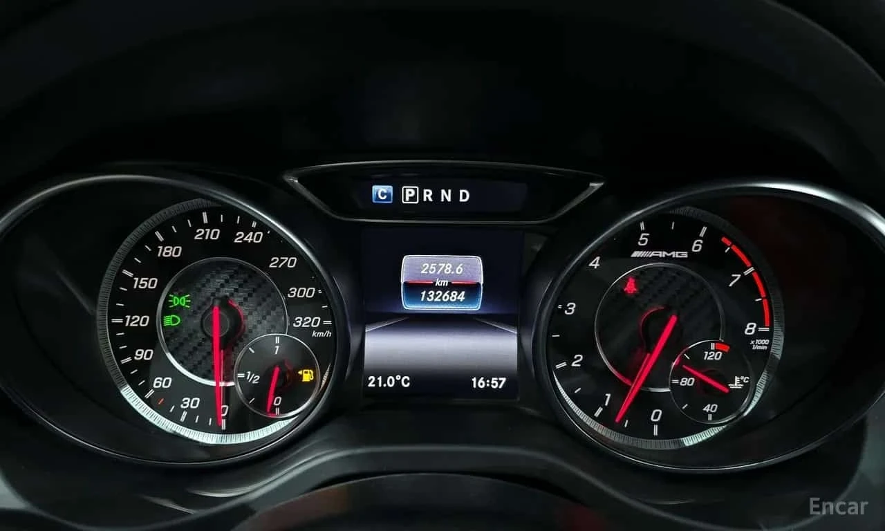 Mercedes-Benz CLA 45 AMG 4MATIC Без инциденти Инспекция, снимка 8 - Автомобили и джипове - 55886274
