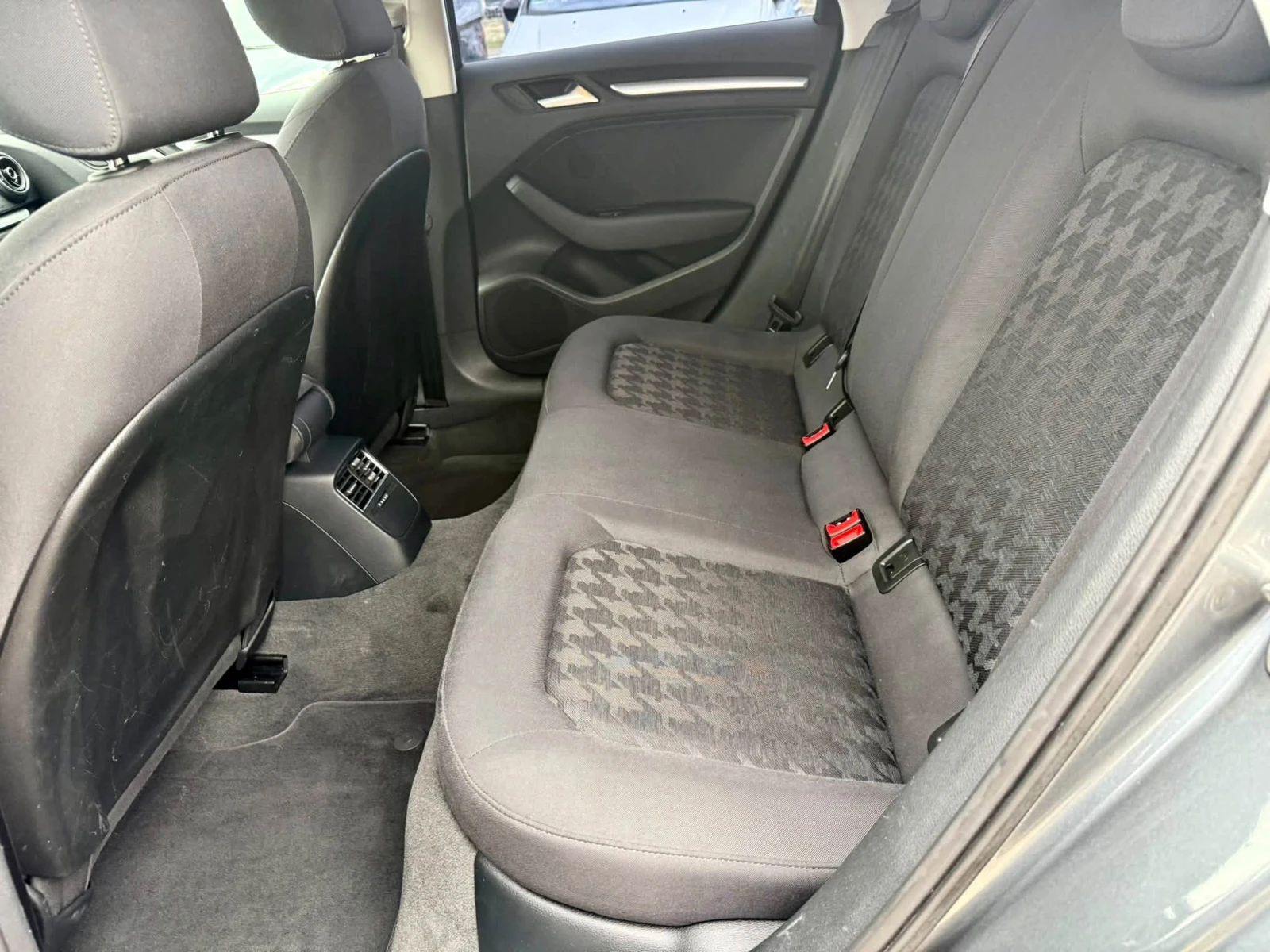 Audi A3 1.6 6-скорости, снимка 12 - Автомобили и джипове - 56734712