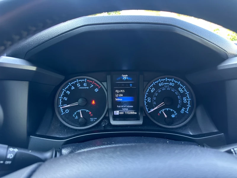 Toyota Tacoma Off Road pack, снимка 13 - Автомобили и джипове - 51101045