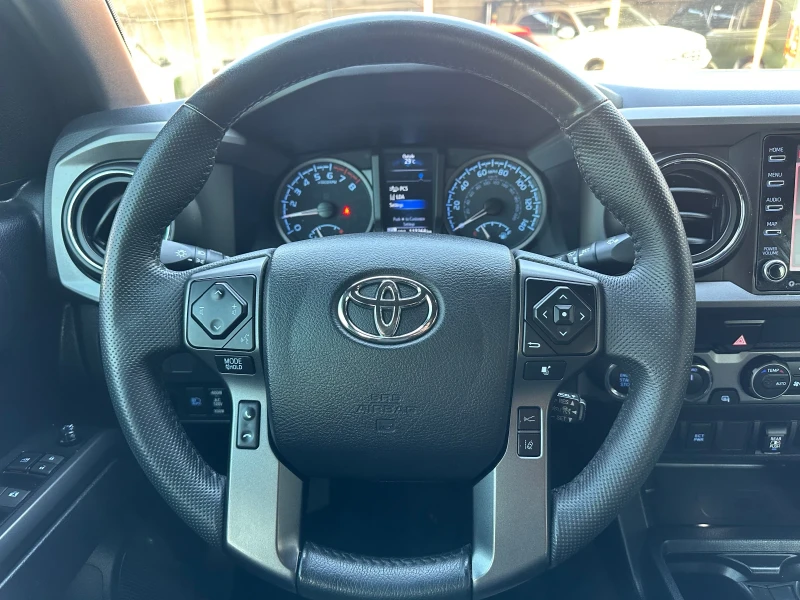 Toyota Tacoma Off Road pack, снимка 12 - Автомобили и джипове - 51101045