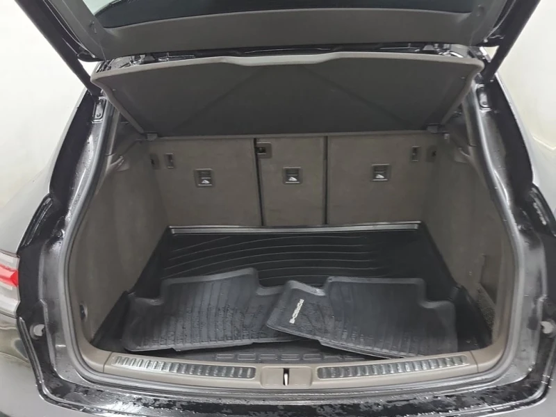 Porsche Macan AWD * CARFAX * ПАНОРАМА* ДИСТРОНИК, снимка 16 - Автомобили и джипове - 53331516