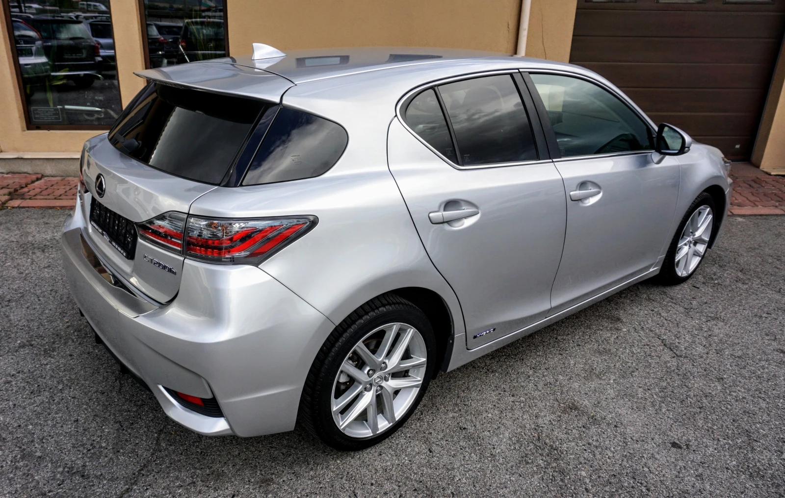 Lexus CT 200h 1.8HYBRID FACE LIFT EXECUTIVE CVT  - изображение 3